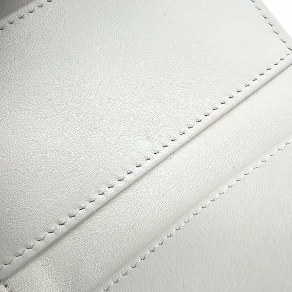 シャネル 三つ折り財布 マトラッセ スモール フラップ ウォレット トランプ キャビアスキン AP3081 財布 白