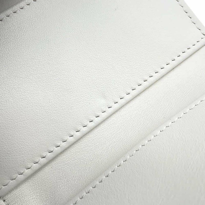 シャネル 三つ折り財布 マトラッセ スモール フラップ ウォレット トランプ キャビアスキン AP3081 財布 白