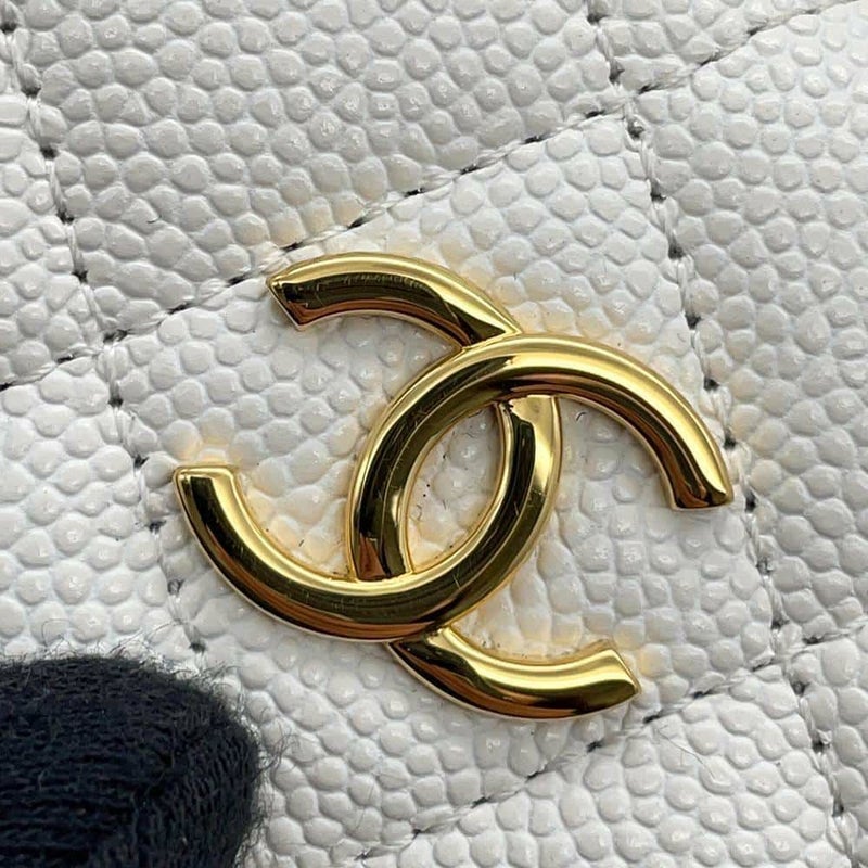 シャネル 三つ折り財布 マトラッセ スモール フラップ ウォレット トランプ キャビアスキン AP3081 財布 白