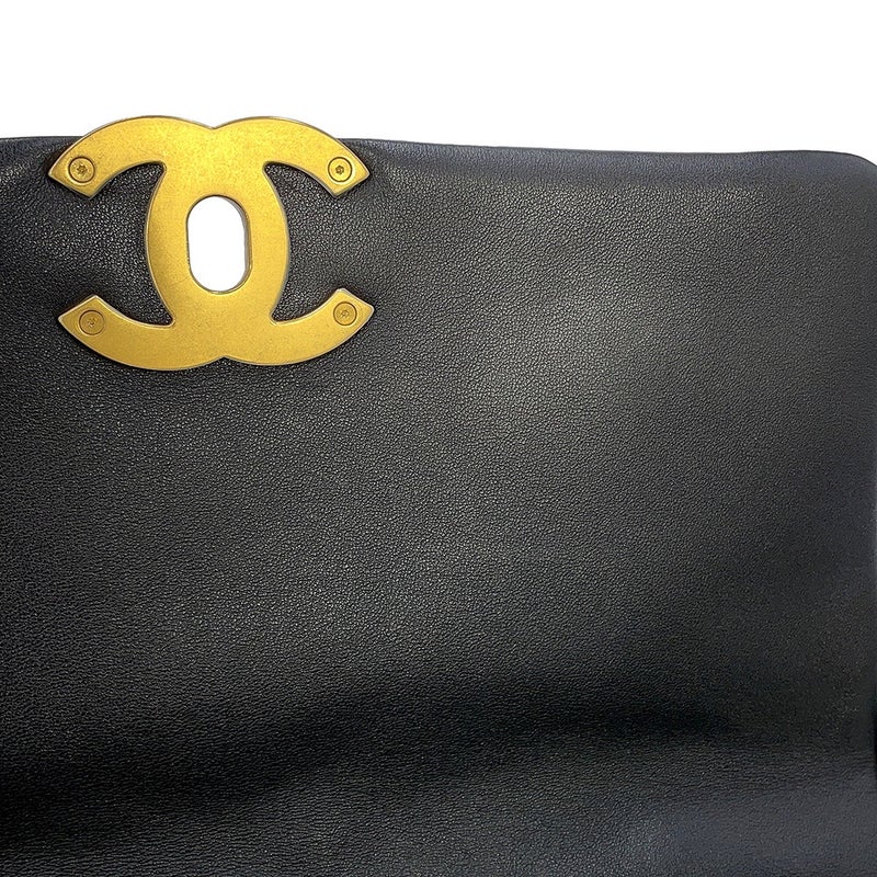 シャネル チェーンショルダーバッグ CHANEL19 フラップバッグ ココマーク シャイニーラムスキン AS1160 CHANEL 黒