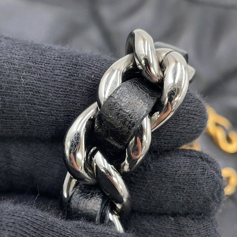 シャネル チェーンショルダーバッグ CHANEL19 フラップバッグ ココマーク シャイニーラムスキン AS1160 CHANEL 黒