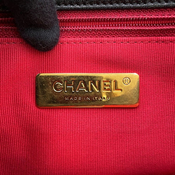 シャネル チェーンショルダーバッグ CHANEL19 フラップバッグ ココマーク シャイニーラムスキン AS1160 CHANEL 黒