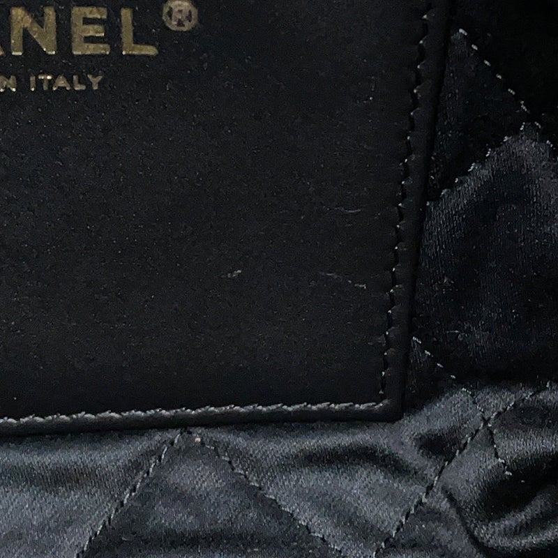 シャネル ハンドバッグ CHANEL 22 ミニ ココマーク シャイニーカーフレザー AS3980 CHANEL 2way 黒