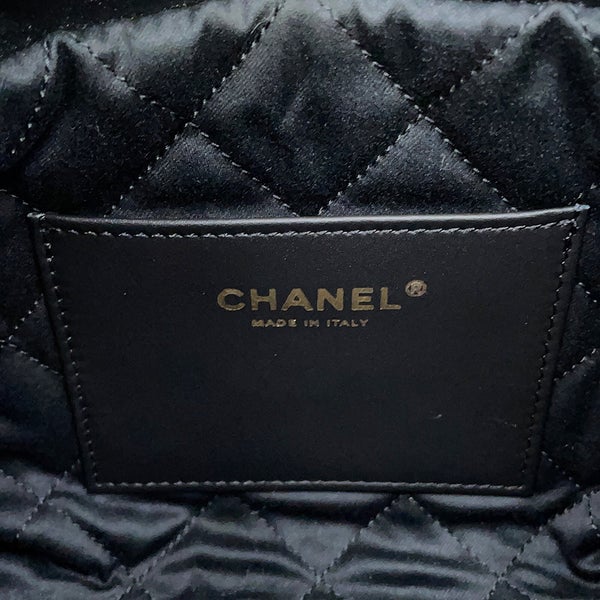 シャネル ハンドバッグ CHANEL 22 ミニ ココマーク シャイニーカーフレザー AS3980 CHANEL 2way 黒