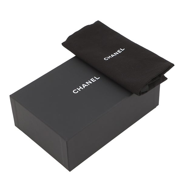 シャネル バッグチャーム ココマーク マトラッセ クラシック ミニバッグ チャーム キャビアスキン AP4897 CHANEL 小物入れ 白