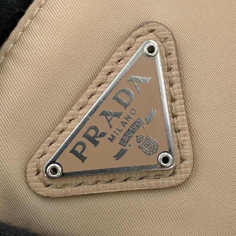 プラダ ショルダーバッグ Re-Edition2005 ナイロン 1BH204 PRADA 2way