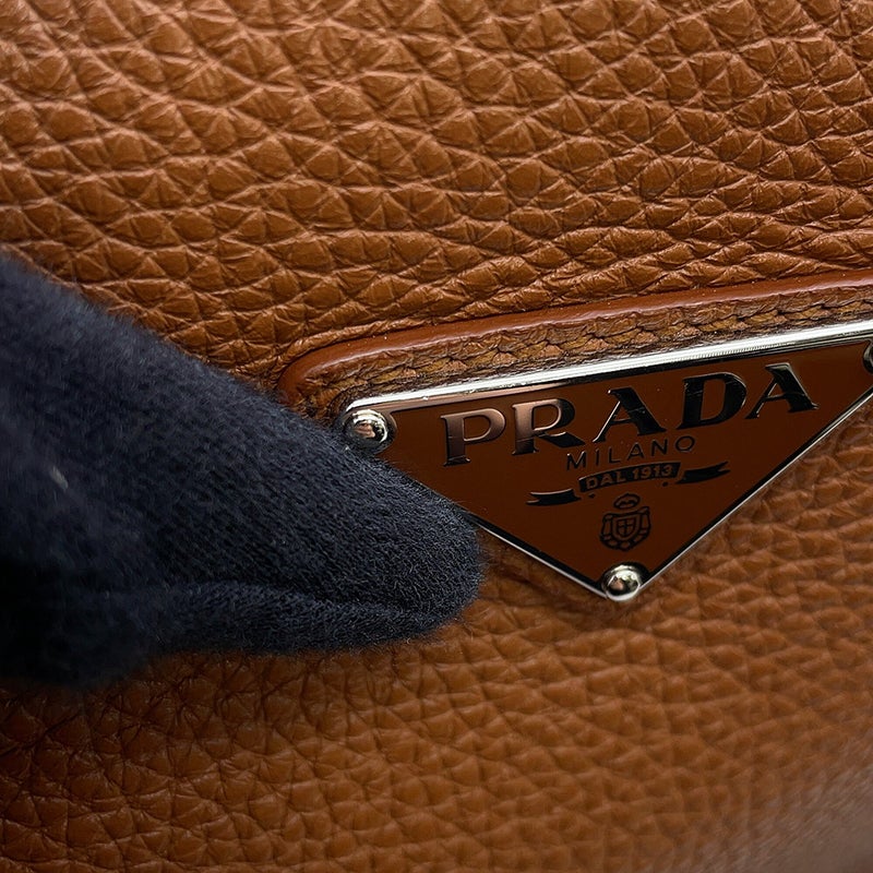 プラダ ショルダーバッグ ヴィッテロダイノ グレインレザー 2VH182 PRADA
