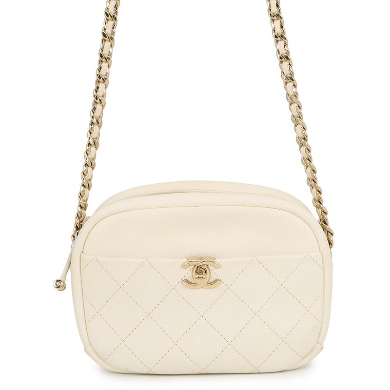シャネル チェーンショルダーバッグ マトラッセ ココマーク カメラバッグ レザー AS0137 CHANEL