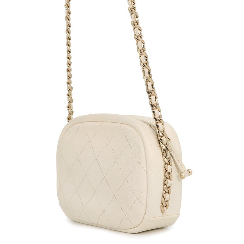 シャネル チェーンショルダーバッグ マトラッセ ココマーク カメラバッグ レザー AS0137 CHANEL