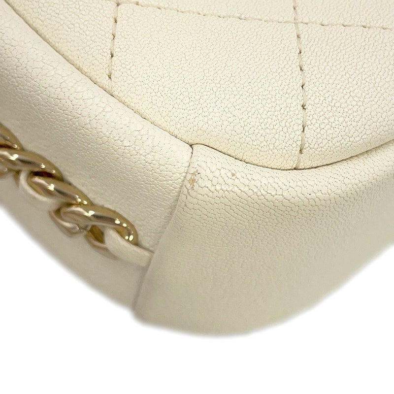 シャネル チェーンショルダーバッグ マトラッセ ココマーク カメラバッグ レザー AS0137 CHANEL