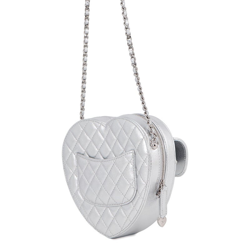 シャネル チェーンショルダーバッグ マトラッセ ココマーク ハートシェイプ メタリックラムスキン AS5764 CHANEL