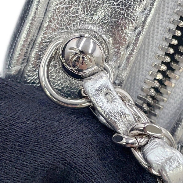 シャネル チェーンショルダーバッグ マトラッセ ココマーク ハートシェイプ メタリックラムスキン AS5764 CHANEL