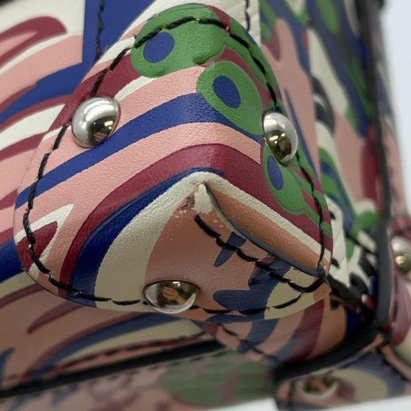 ルイヴィトン ショルダーバッグ プティット・マル フラワーモチーフ レザー LOUIS VUITTON