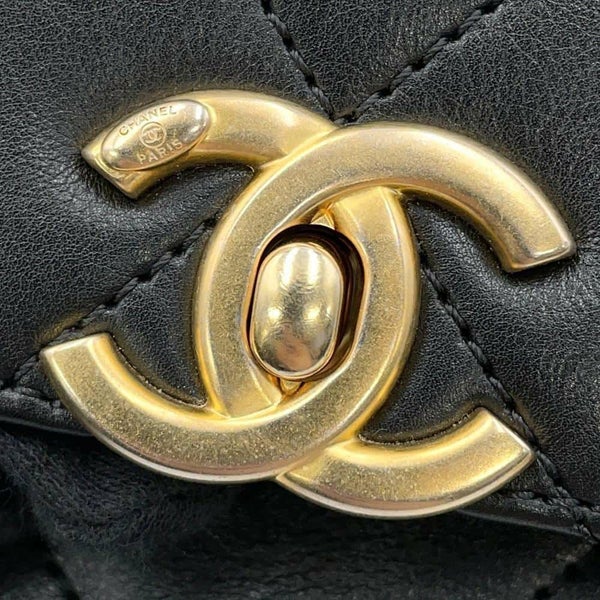 シャネル チェーンショルダーバッグ マトラッセ ココマーク フラップ カーフレザー AS2833 CHANEL 黒