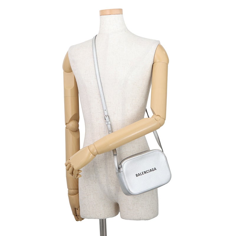 バレンシアガ ショルダーバッグ エブリディ カメラバッグ XS レザー 552372 BALENCIAGA