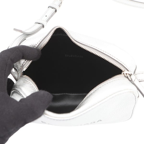 バレンシアガ ショルダーバッグ エブリディ カメラバッグ XS レザー 552372 BALENCIAGA