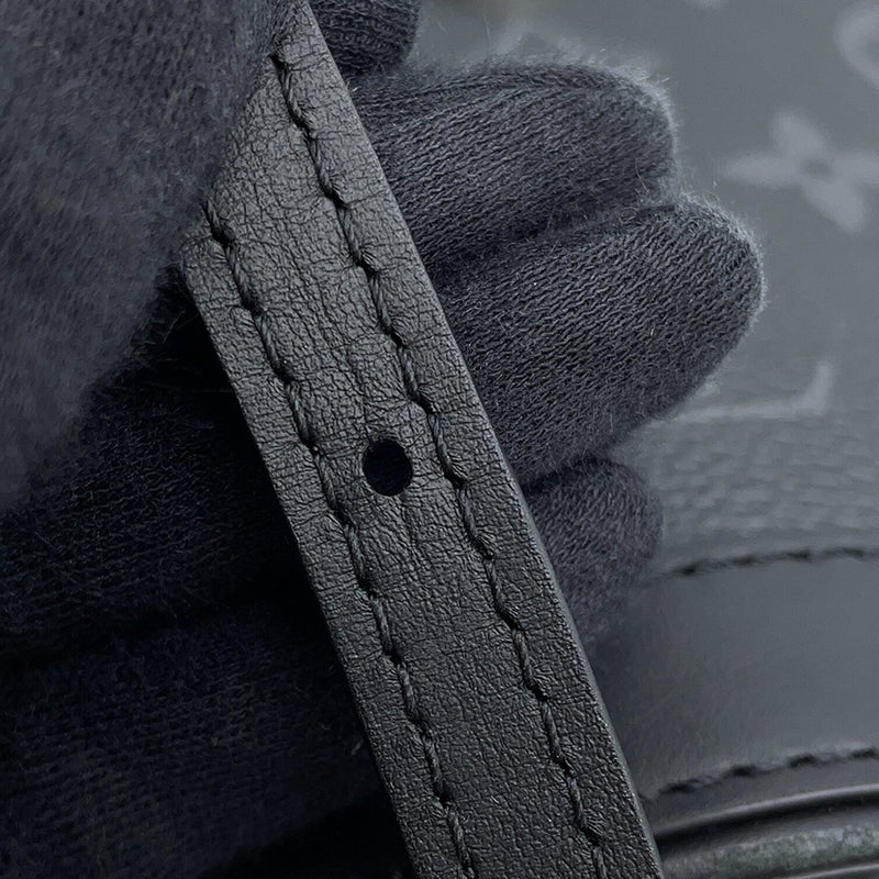 ルイヴィトン ショルダーバッグ モノグラム・エクリプス エンベロップ・ポーチ M11613 LOUIS VUITTON 黒 ブラック