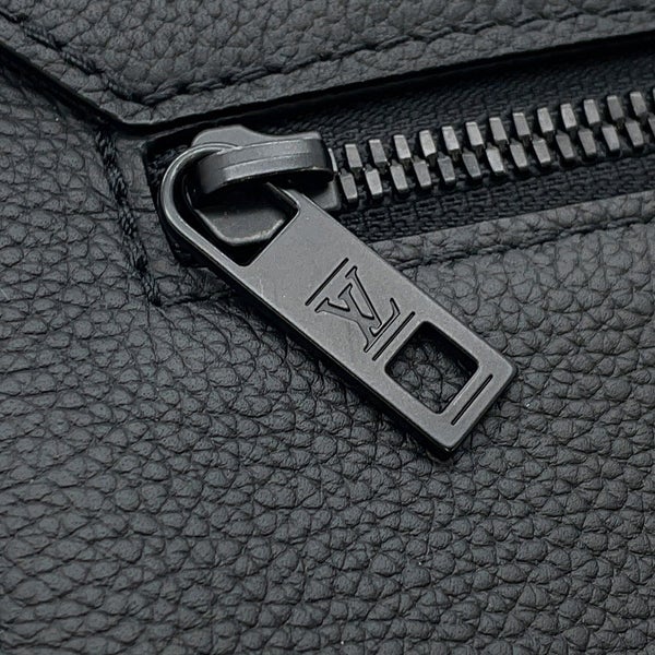 ルイヴィトン ショルダーバッグ グレインレザー テイクオフ・メッセンジャー M57080 LOUIS VUITTON ヴィトン 黒 ブラック