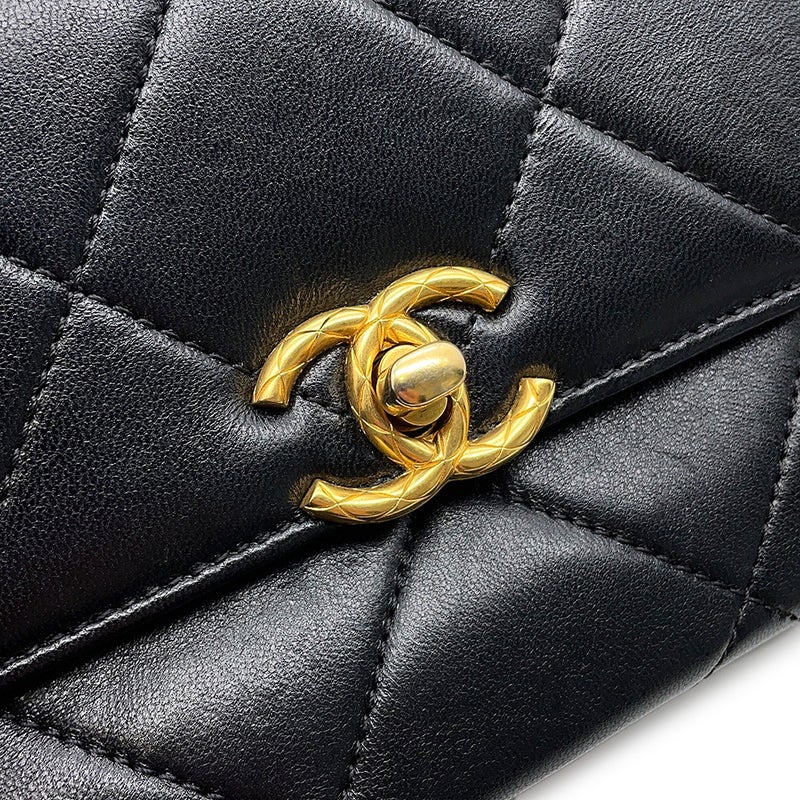 シャネル チェーンショルダーバッグ マトラッセ ミニフラップ ココマーク ラムスキン AS4862 CHANEL バッグ 黒