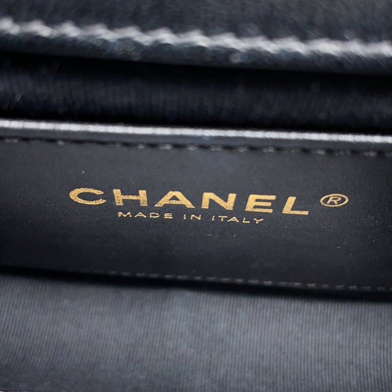 シャネル チェーンショルダーバッグ マトラッセ ミニフラップ ココマーク ラムスキン AS4862 CHANEL バッグ 黒