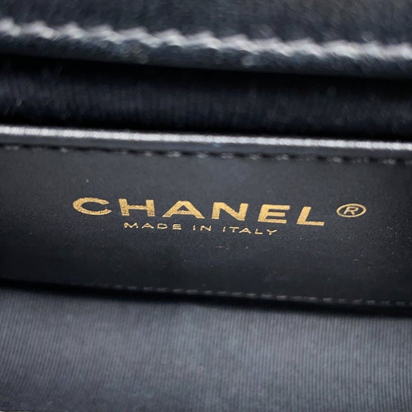 シャネル チェーンショルダーバッグ マトラッセ ミニフラップ ココマーク ラムスキン AS4862 CHANEL バッグ 黒