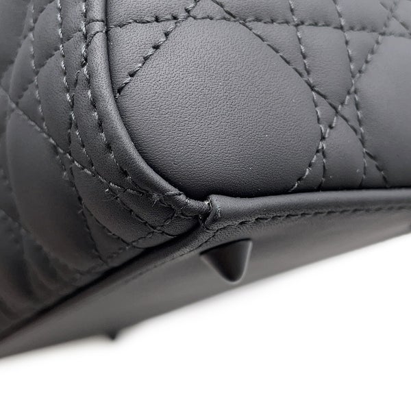 クリスチャン・ディオール ハンドバッグ Lady Dior ミディアム ウルトラマットカーフスキン M0565SLOI_M989 ２wayショルダー 黒