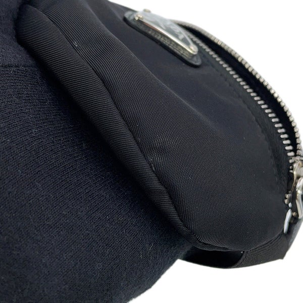 プラダ ポーチ Re-Nylon トライアングルロゴ リストバンドポーチ ナイロン 2TT095 PRADA ミニ ポーチ 黒