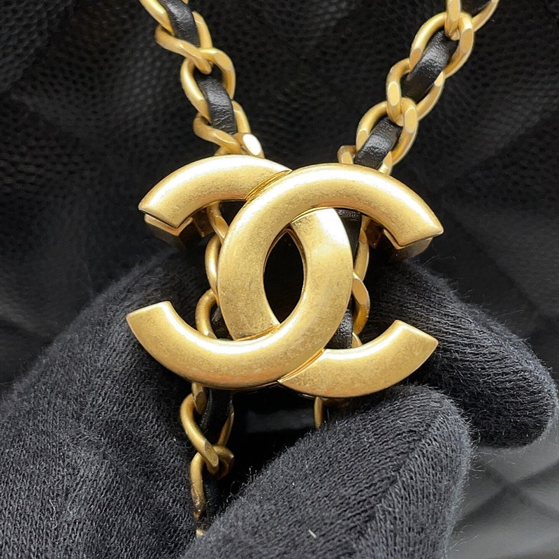 シャネル チェーンショルダーバッグ ココマーク CHANEL 25 スモール キャビアスキン AS5293 CHANEL 黒