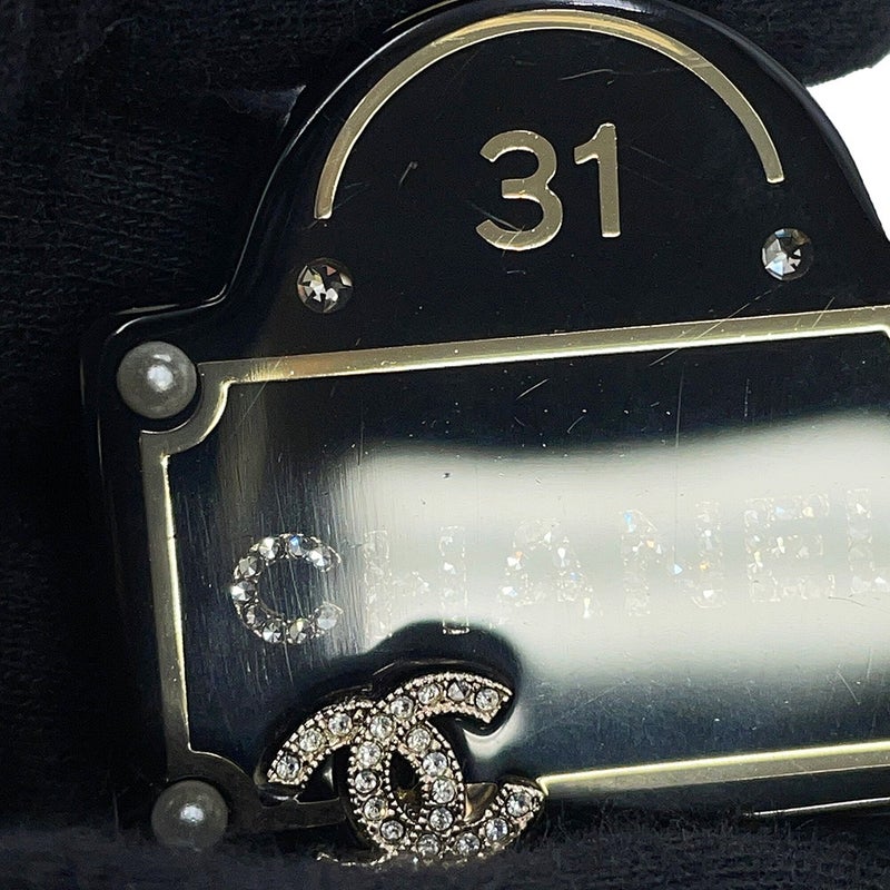 シャネル ブローチ ココマーク ストリートサインモチーフ D22B AB9372 CHANEL アクセサリー