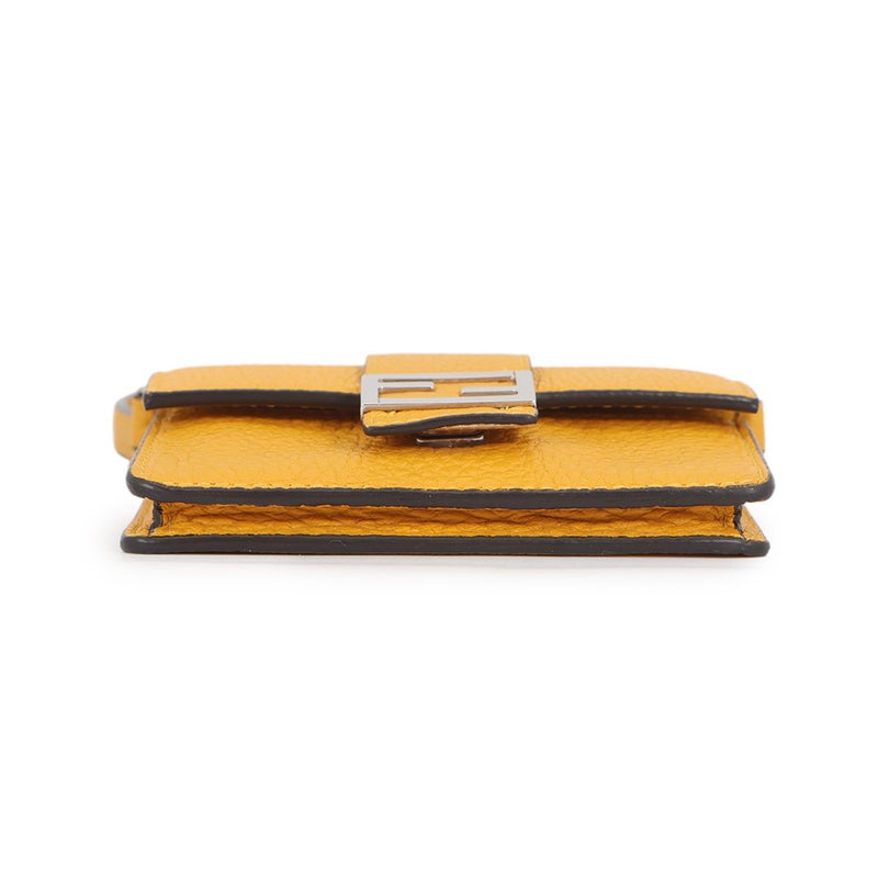 フェンディ ショルダーバッグ マイクロ フラット バゲット ショルダーポシェット レザー 7M0311 FENDI 財布