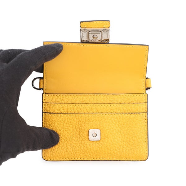 フェンディ ショルダーバッグ マイクロ フラット バゲット ショルダーポシェット レザー 7M0311 FENDI 財布