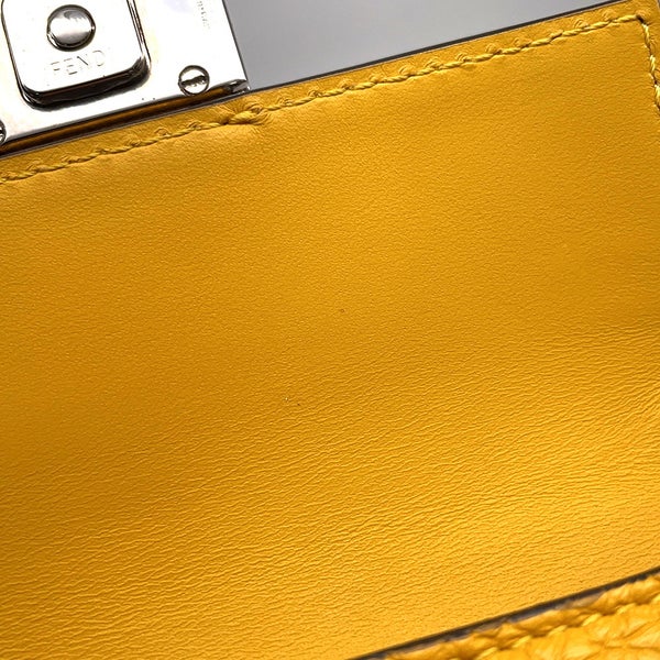 フェンディ ショルダーバッグ マイクロ フラット バゲット ショルダーポシェット レザー 7M0311 FENDI 財布