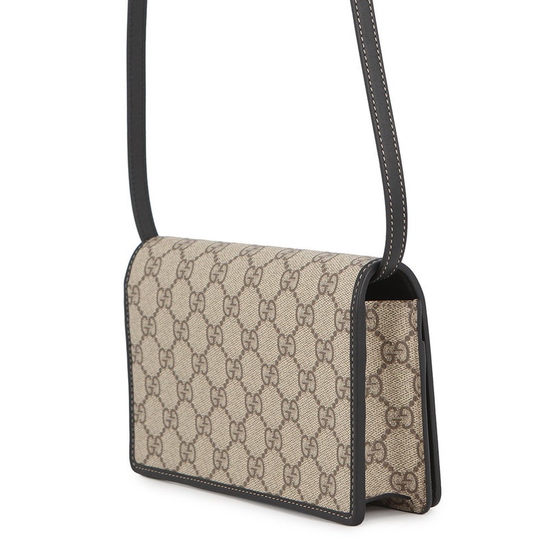 グッチ ショルダーウォレット GGエンブレム PVC レザー 820688 GUCCI 財布 バッグ
