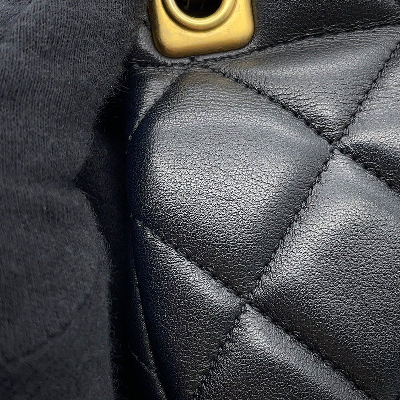 シャネル チェーンショルダーバッグ マトラッセ ココマーク ラムスキン AP2271 CHANEL 黒
