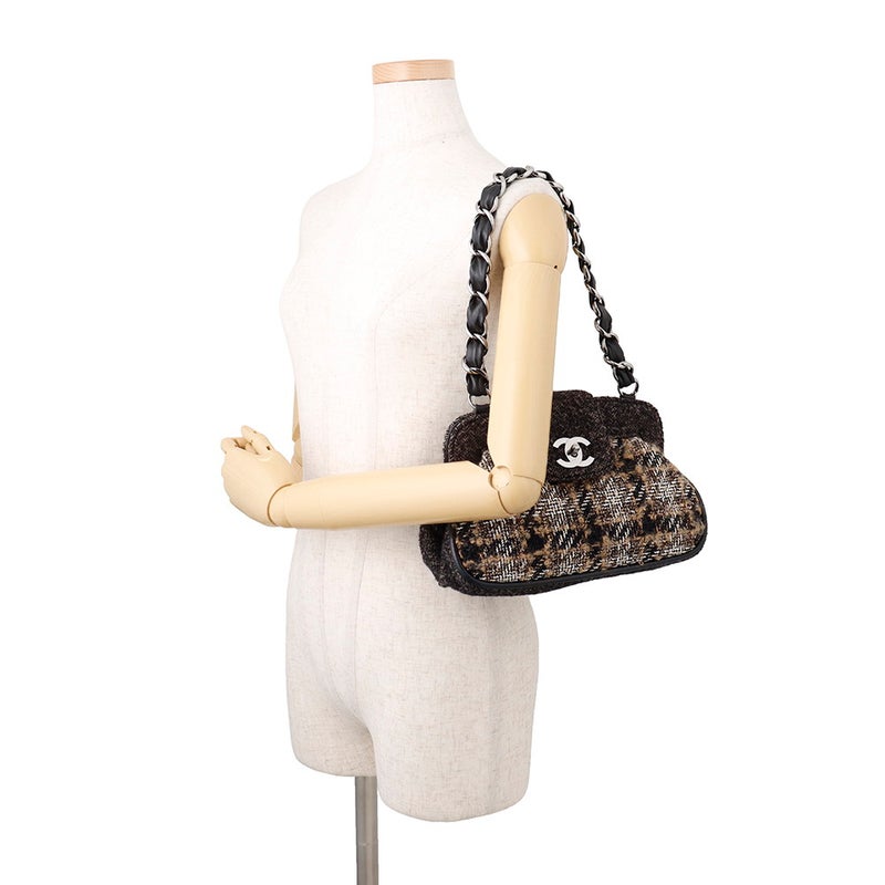 シャネル ワンショルダーバッグ ココマーク マトラッセ ツイード CHANEL 黒 セール品
