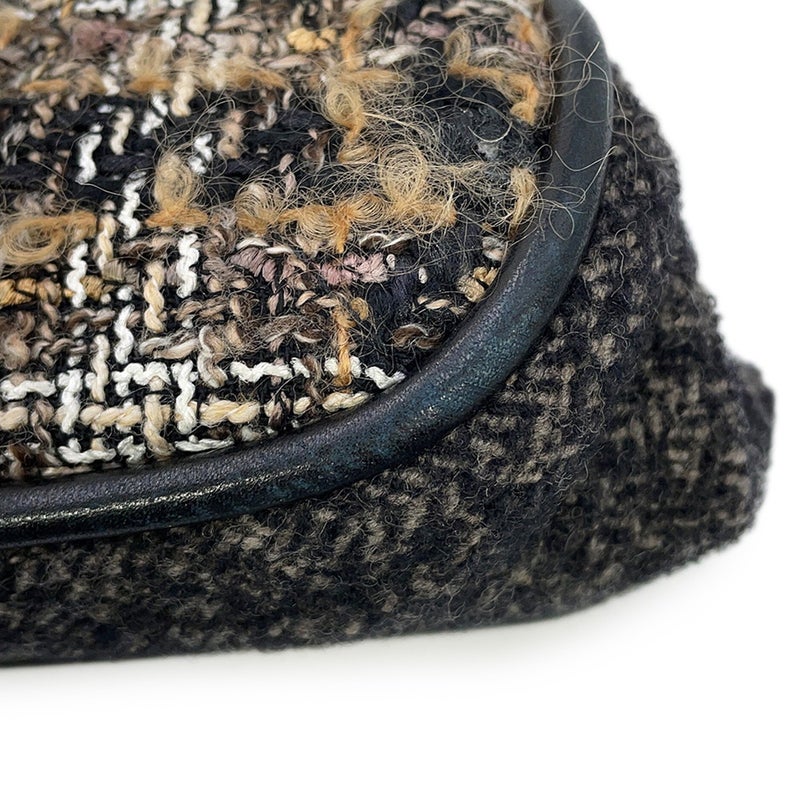シャネル ワンショルダーバッグ ココマーク マトラッセ ツイード CHANEL 黒 セール品