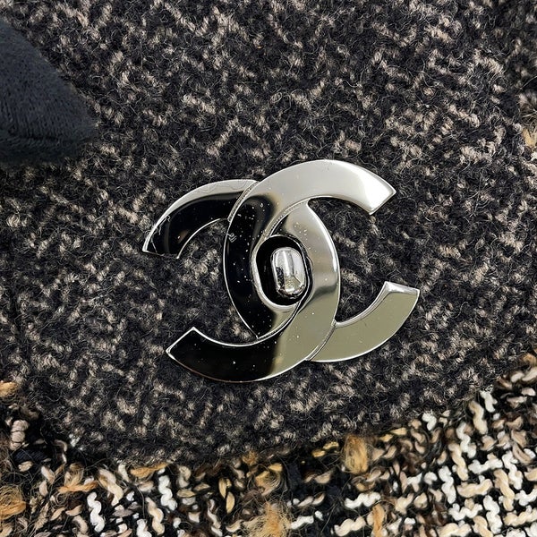 シャネル ワンショルダーバッグ ココマーク マトラッセ ツイード CHANEL 黒 セール品