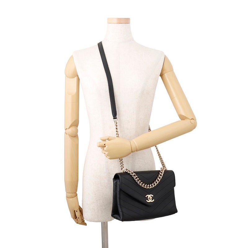 シャネル チェーンショルダーバッグ シェブロン ココマーク レザー CHANEL Vステッチ 黒 2way