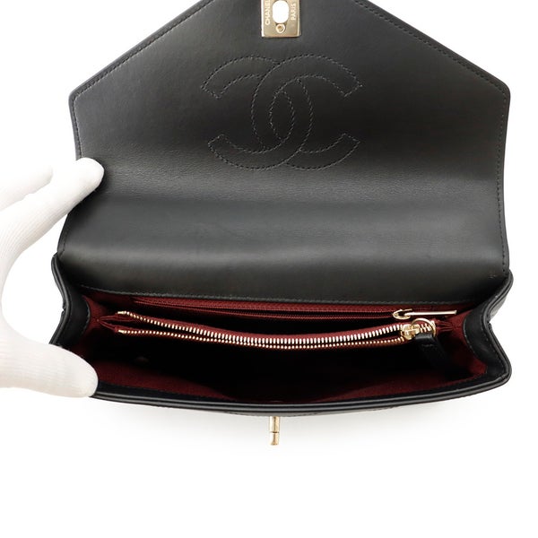 シャネル チェーンショルダーバッグ シェブロン ココマーク レザー CHANEL Vステッチ 黒 2way