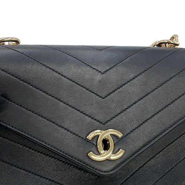 シャネル チェーンショルダーバッグ シェブロン ココマーク レザー CHANEL Vステッチ 黒 2way