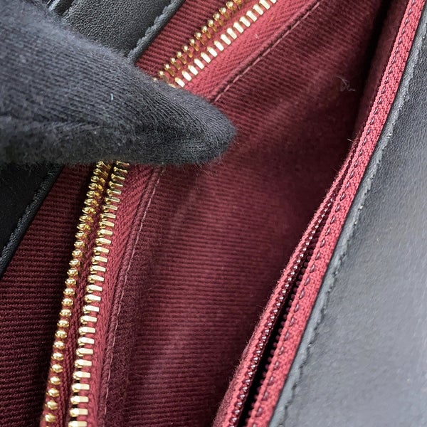 シャネル チェーンショルダーバッグ シェブロン ココマーク レザー CHANEL Vステッチ 黒 2way