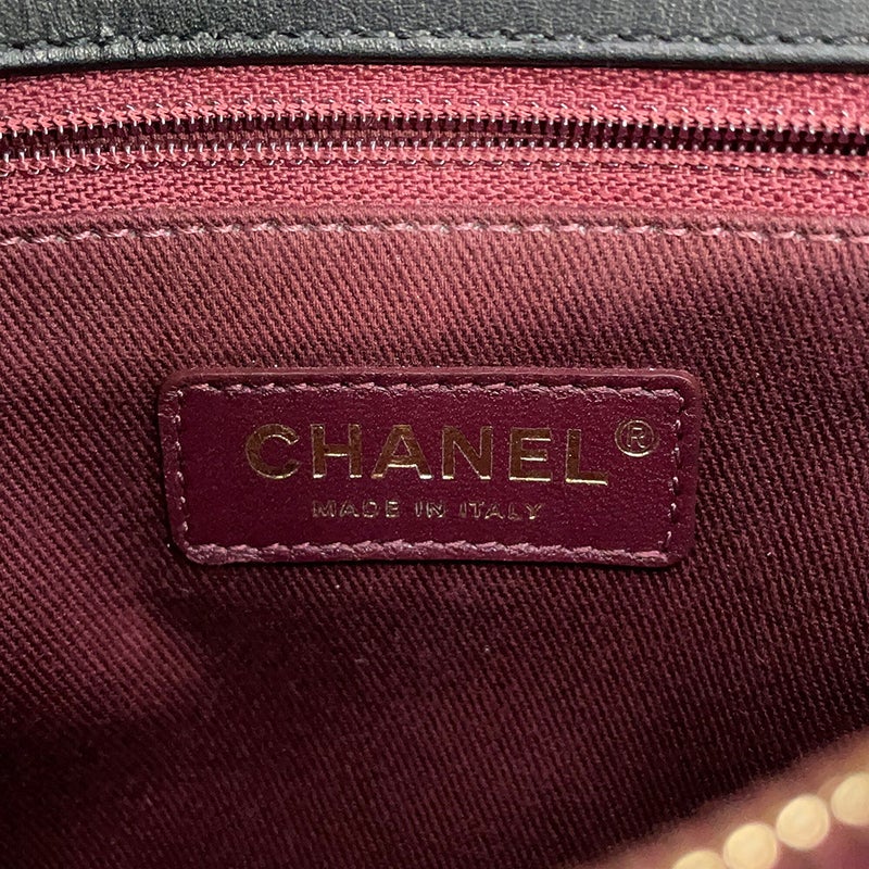 シャネル チェーンショルダーバッグ シェブロン ココマーク レザー CHANEL Vステッチ 黒 2way