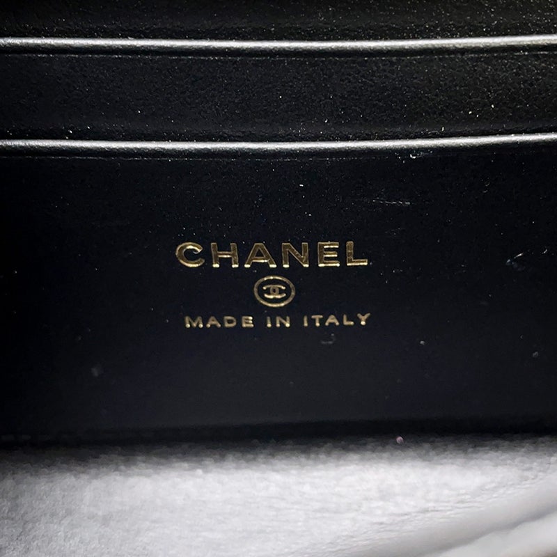 シャネル チェーンショルダーバッグ トップハンドル フォンケース マトラッセ ココマーク キャビアスキン AP3238 CHANEL 黒