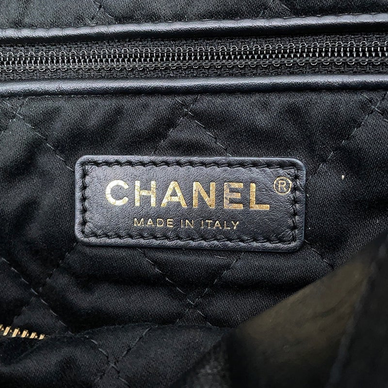 シャネル チェーンショルダーバッグ CHANEL22 ミディアム カーフレザー AS3261 CHANEL 黒