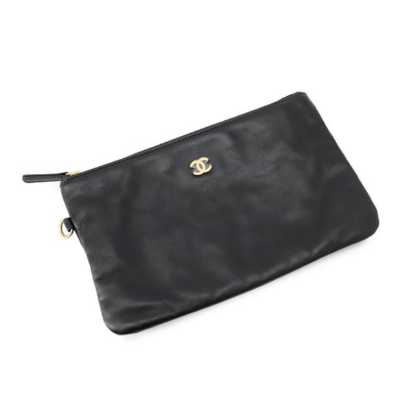 シャネル チェーンショルダーバッグ CHANEL22 ミディアム カーフレザー AS3261 CHANEL 黒