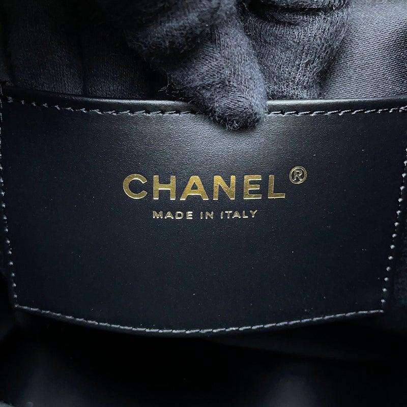 シャネル チェーンショルダーバッグ CHANEL25 ミディアム ココマーク マトラッセ キャビアスキン AS5311 CHANEL 黒