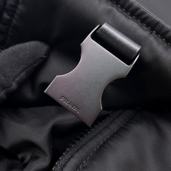 プラダ ショルダーバッグ ロゴ テスートナイロン 1BD157 PRADA メッセンジャーバッグ 黒