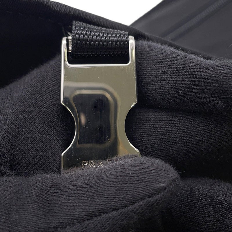 プラダ ショルダーバッグ トライアングルロゴ ナイロン PRADA バッグ 黒