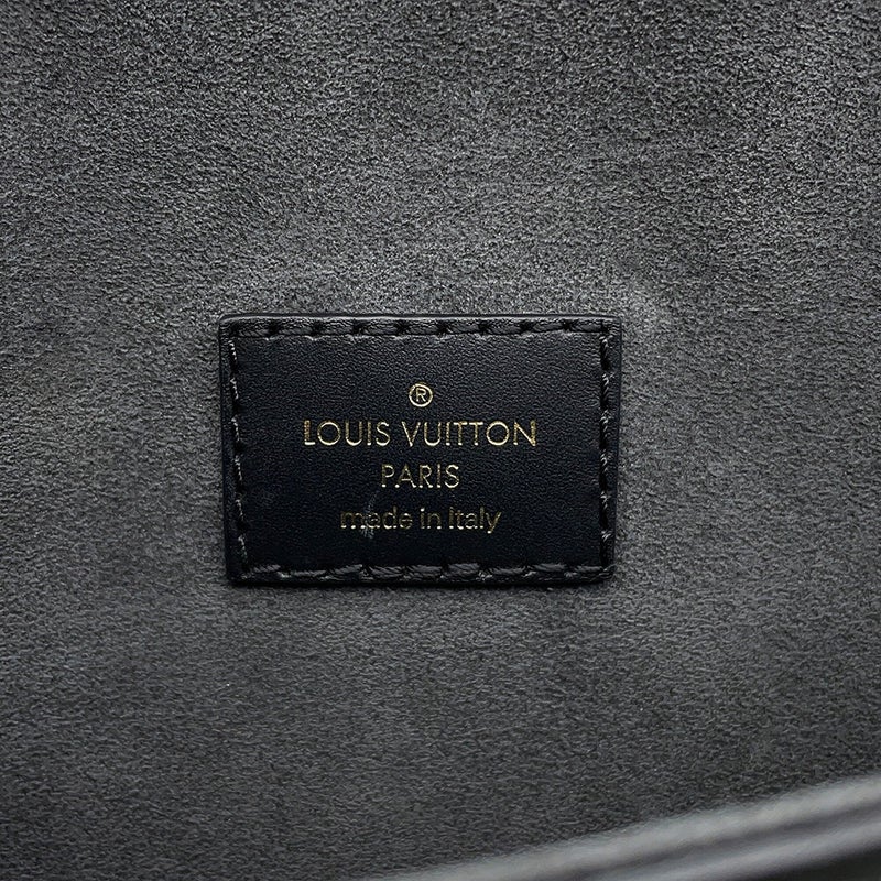 ルイヴィトン ハンドバッグ エピ ソミュール BB ヴィトン LOUIS VUITTON 2wayショルダーバッグ ブラック 黒
