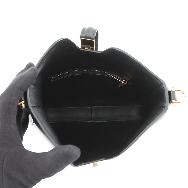 セリーヌ ショルダーバッグ スモール カミーユ 16(セーズ) ソフト バッグ スムースカーフレザー 120693 CELINE 黒